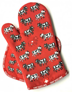 RED HANDLE/GLOVE SET WITH SWISS COW