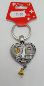 KEYRING IN HEART WITH GENEVA FONTAINE
