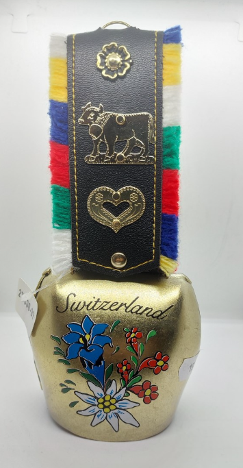 MEDIUM BELL - SWITZERLAND WITH FLOWERS & HEART & COW
