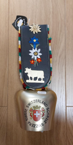 LARGE BELL - SWITZERLAND FLAG WITH FLOWERS & COW